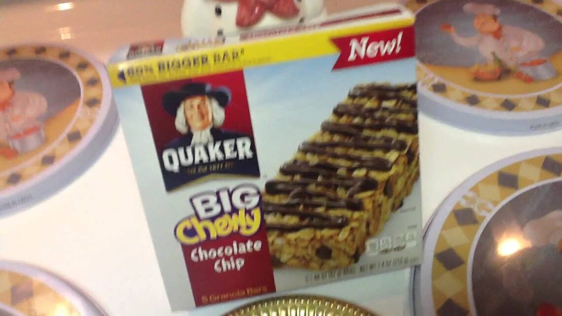 NEW PRODUCT REVIEW: Quaker Oats Big Chewy Bars by Celebrity Baby Magazine