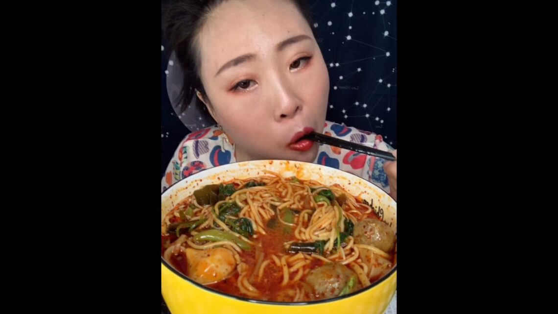 Chinese mukbang eating soo fast can you do that 17