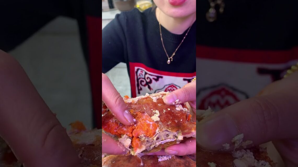 [ASMR – MUKBANG] FRESH SWEET COOKIES & ASMR MUKBANG FRIED CHICKEN & STRETCHY NOODLE